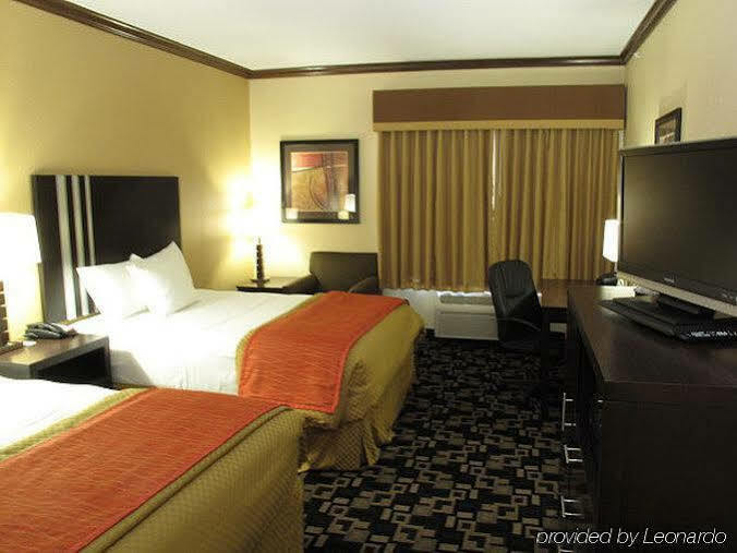 La Quinta By Wyndham Hotel